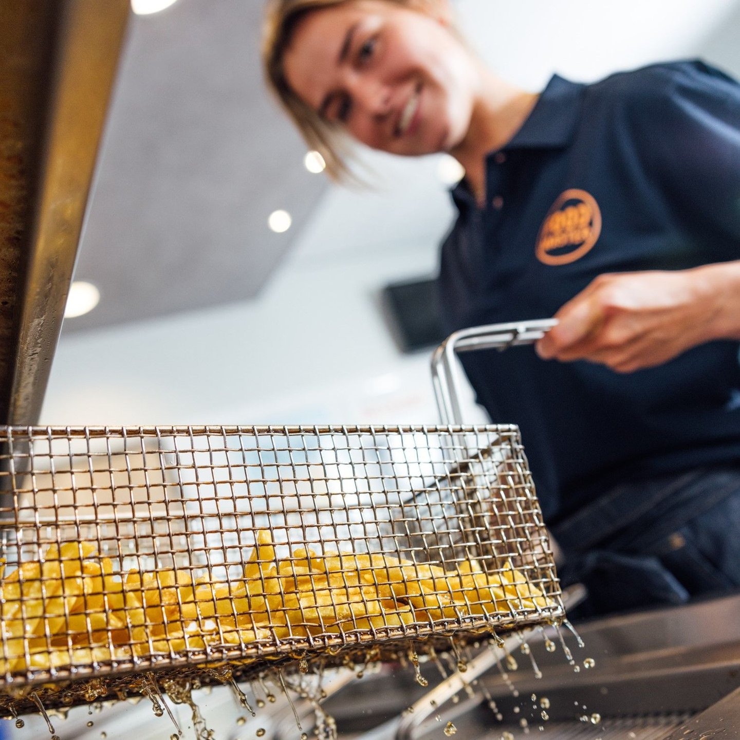 Kom werken in de horeca. Ga aan de slag als allround cafetariamedewerker bij Foodmaster De Frietsalon. Zowel parttime als fulltime functies beschikbaar.
